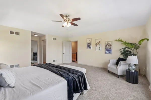 $989,900 | N55W20970 Carters Crossing Circle, Menomonee Falls, WI 53051