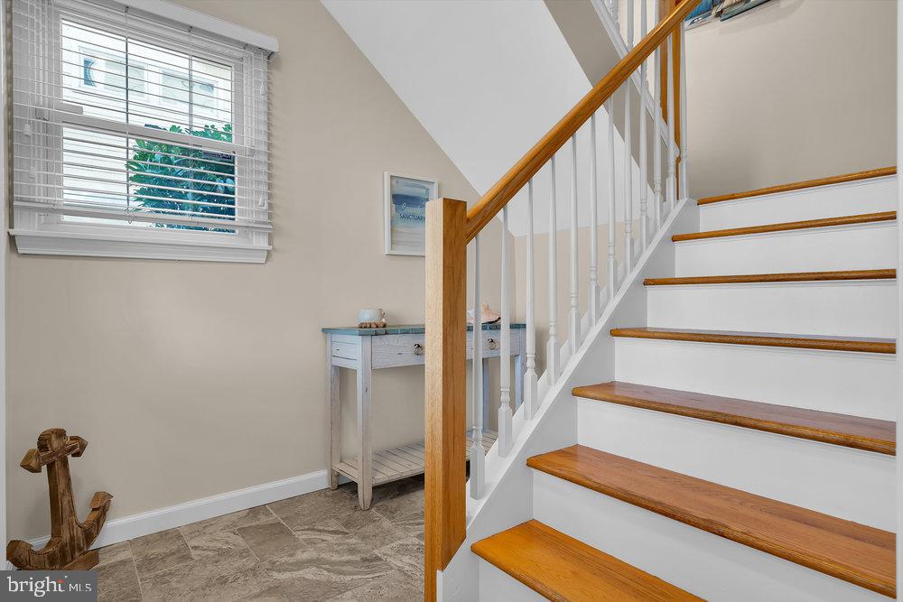 108 West 10th Street Ship Bottom, NJ 08008 - Photo 7 of 47 Inviting entryway with charming staircase.