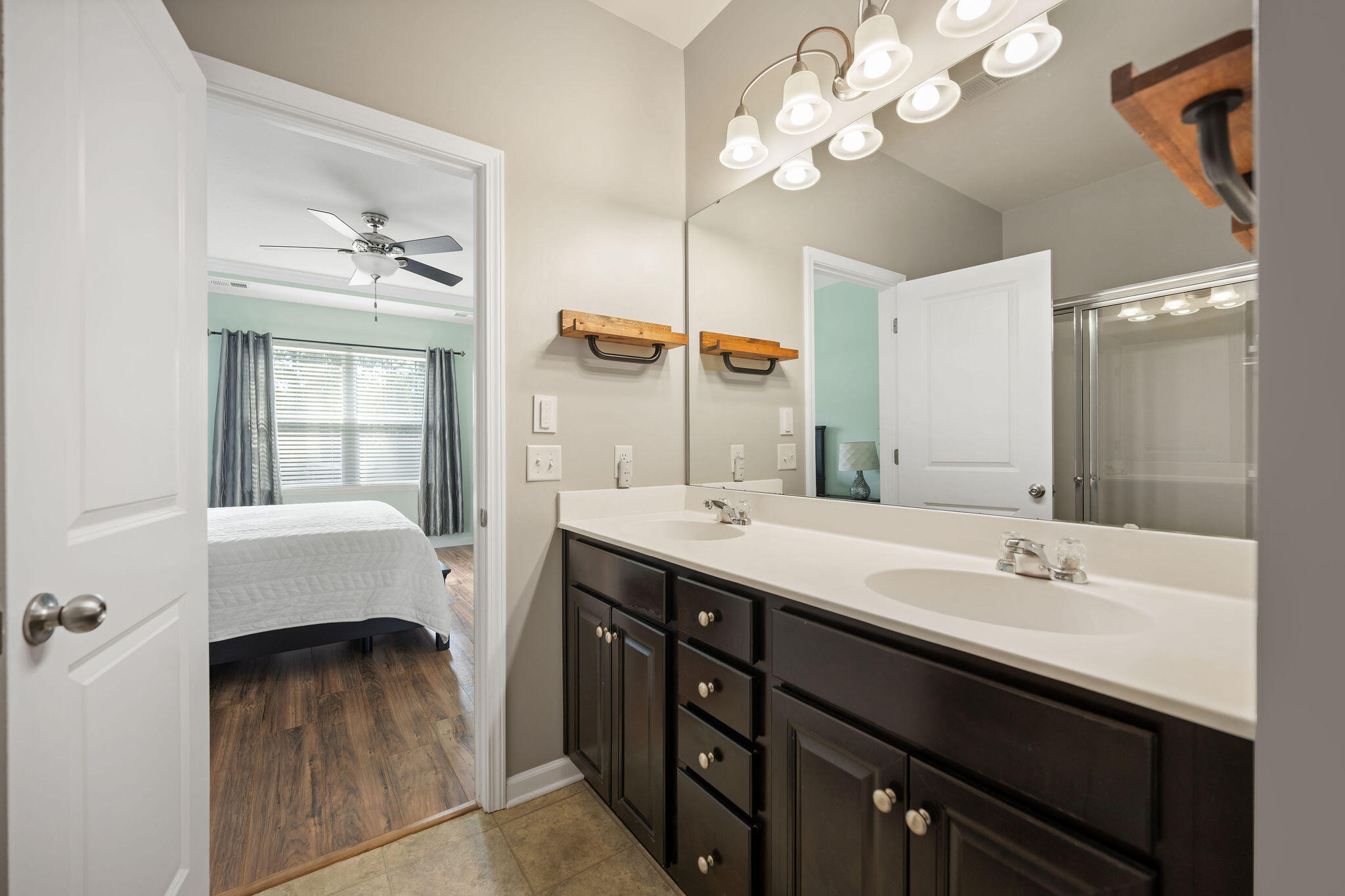 265 Decatur Drive Summerville, SC 29486 - Photo 21 of 58 Owner's Ensuite