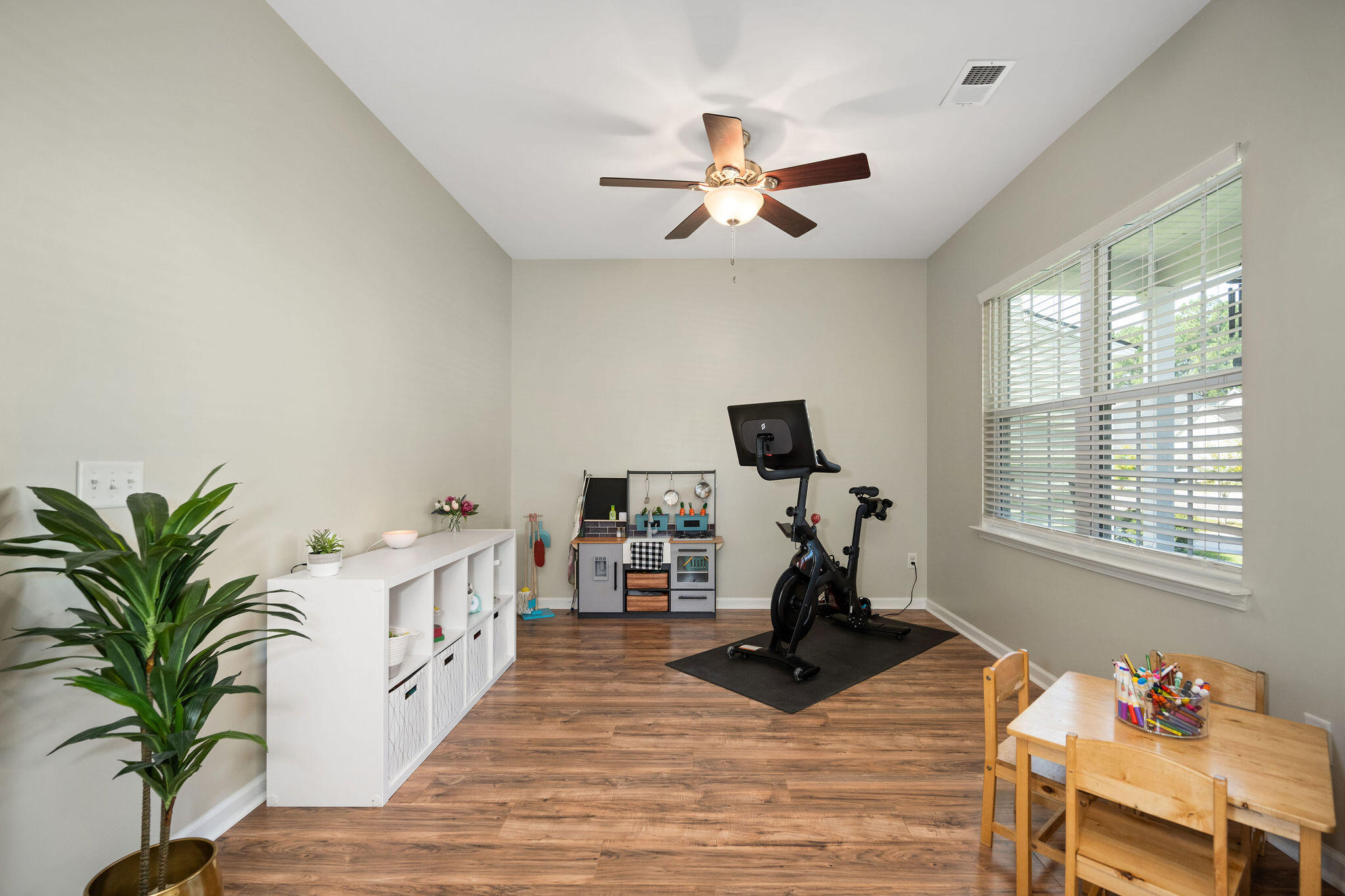 Flex Room