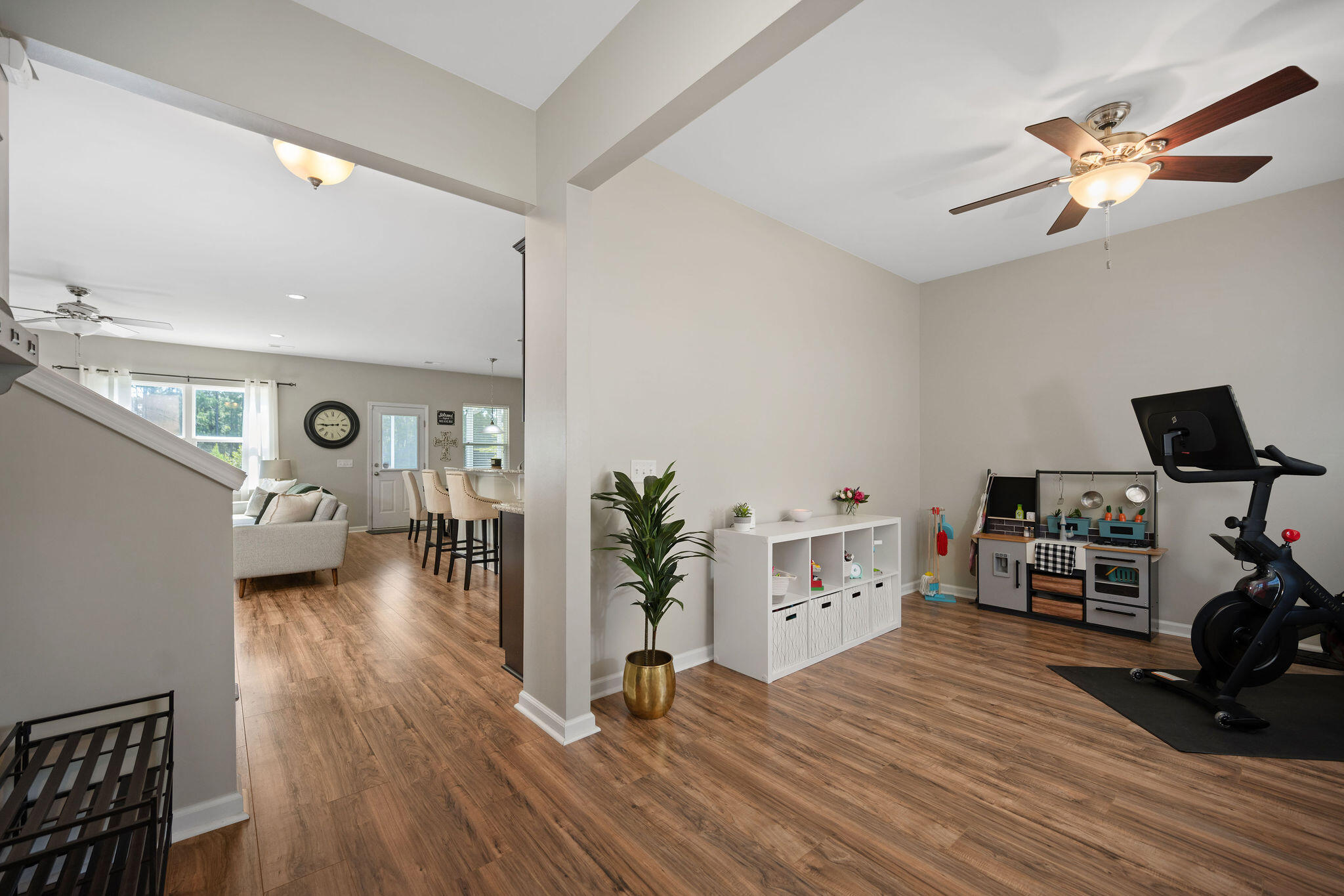Flex Room/Entry