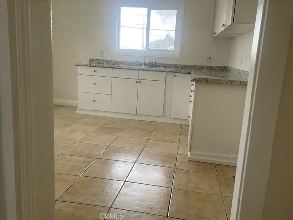 $2,887 | 109 East 95th Street, Unit 4, Los Angeles, CA 90003
