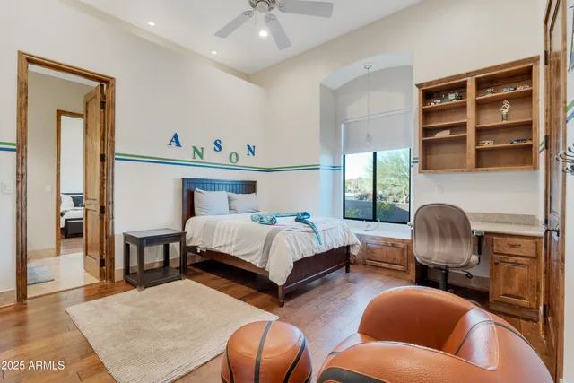 a view of terrace with city view