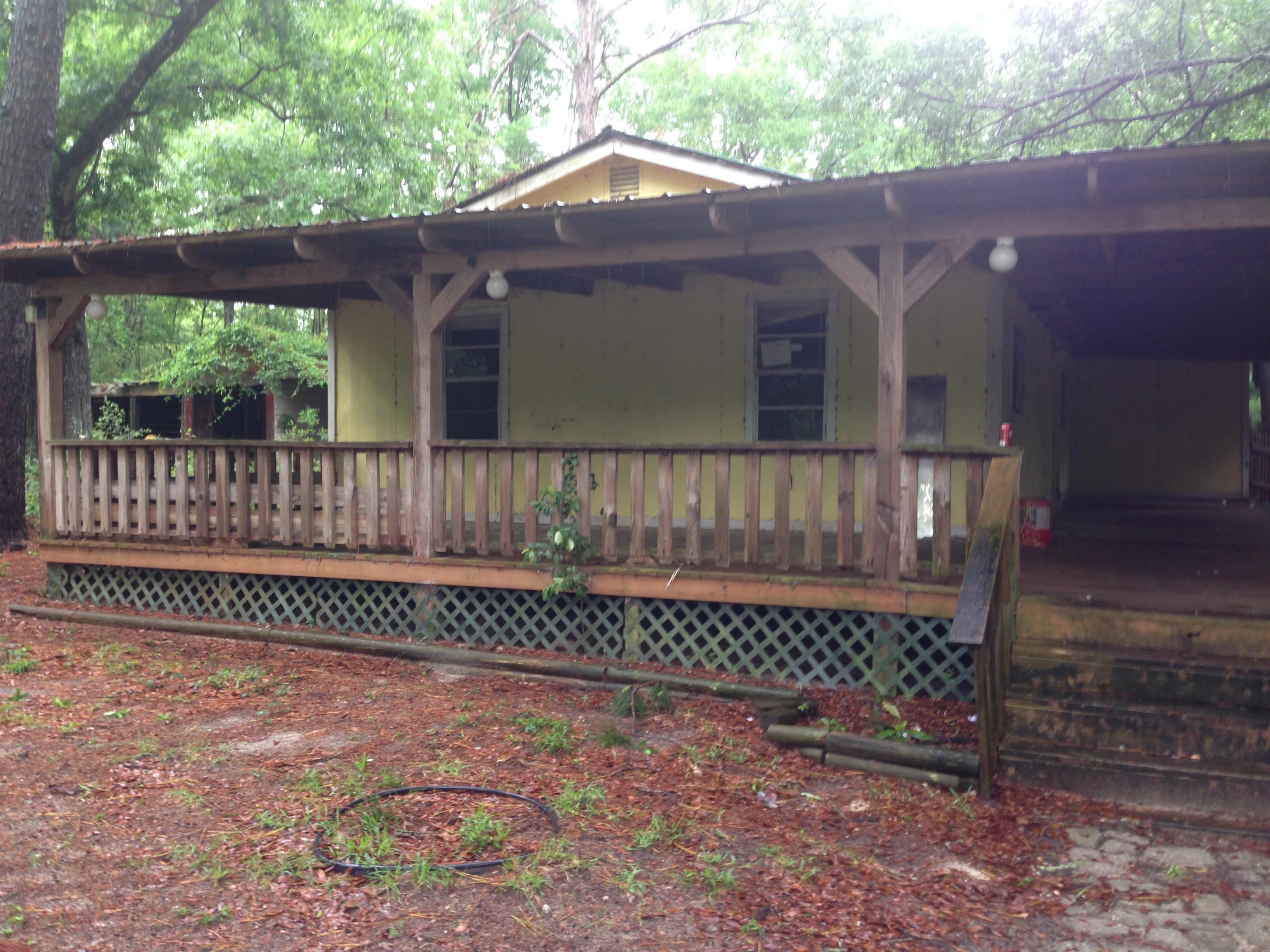 92 Spradlin Road DeFuniak Springs, FL 32433 - Photo 1 of 18 Gallery Image 1