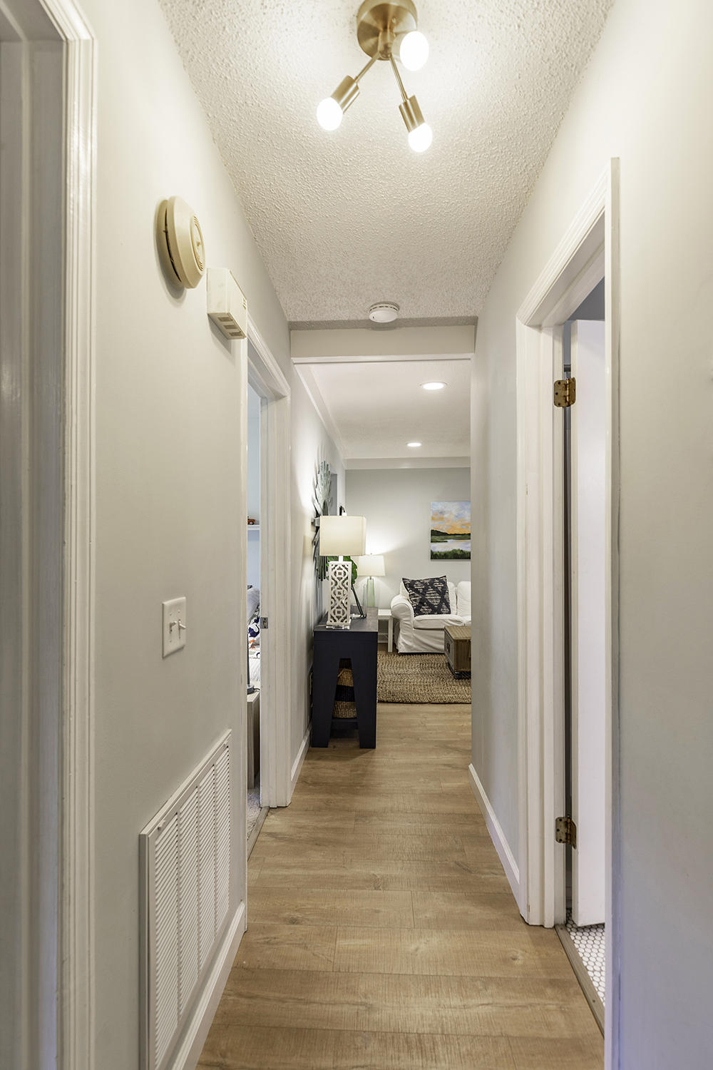 1504 Wakendaw Road Mount Pleasant, SC 29464 - Photo 14 of 24 Hallway