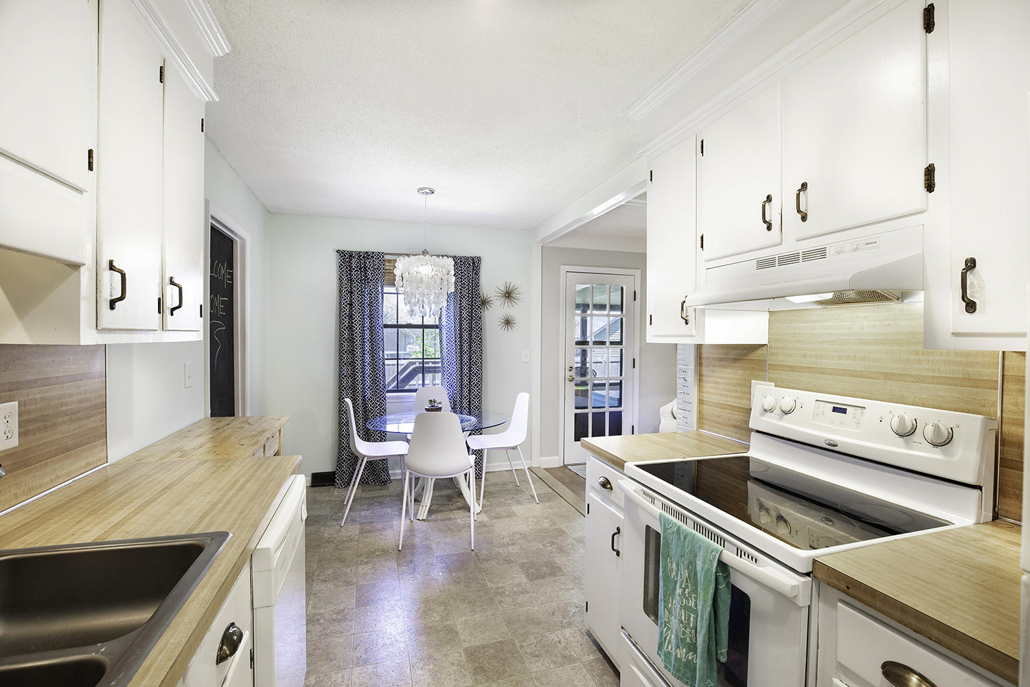1504 Wakendaw Road Mount Pleasant, SC 29464 - Photo 9 of 24 Kitchen