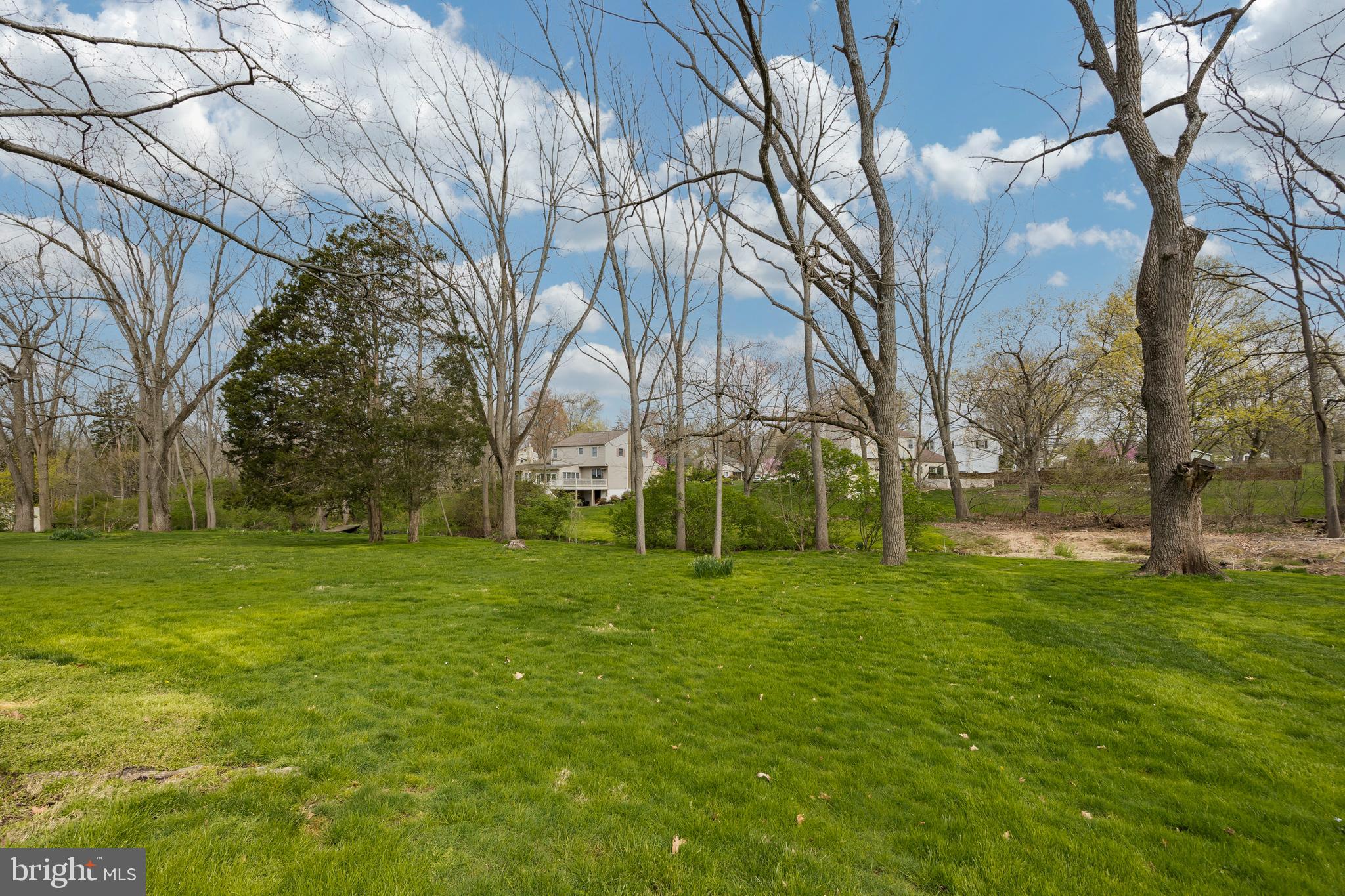211 Manor Road Harleysville, PA 19438 - Photo 4 of 31 Backyard