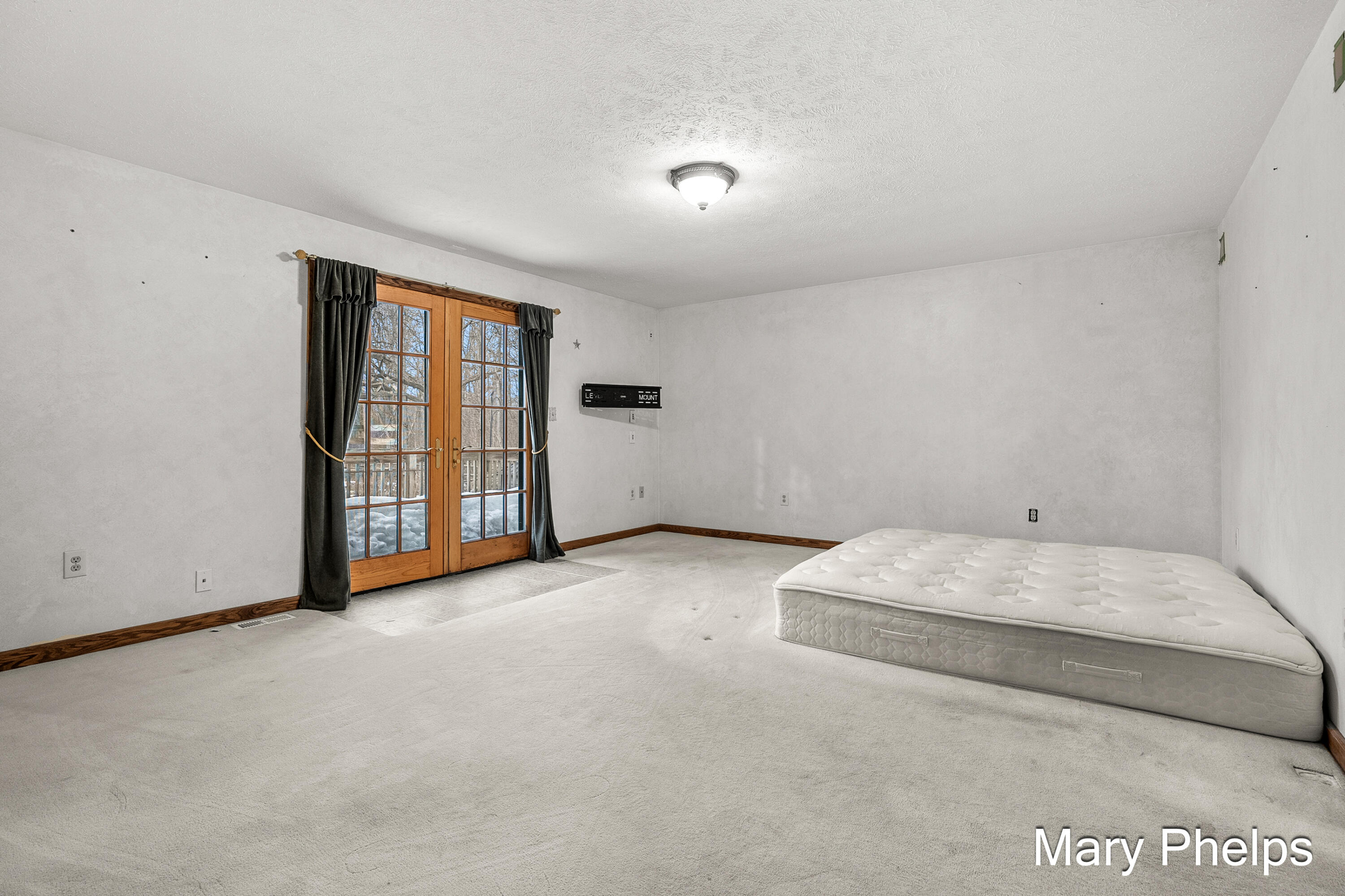 238 41st Street Allegan, MI 49010 - Photo 11 of 51 Primary bedroom