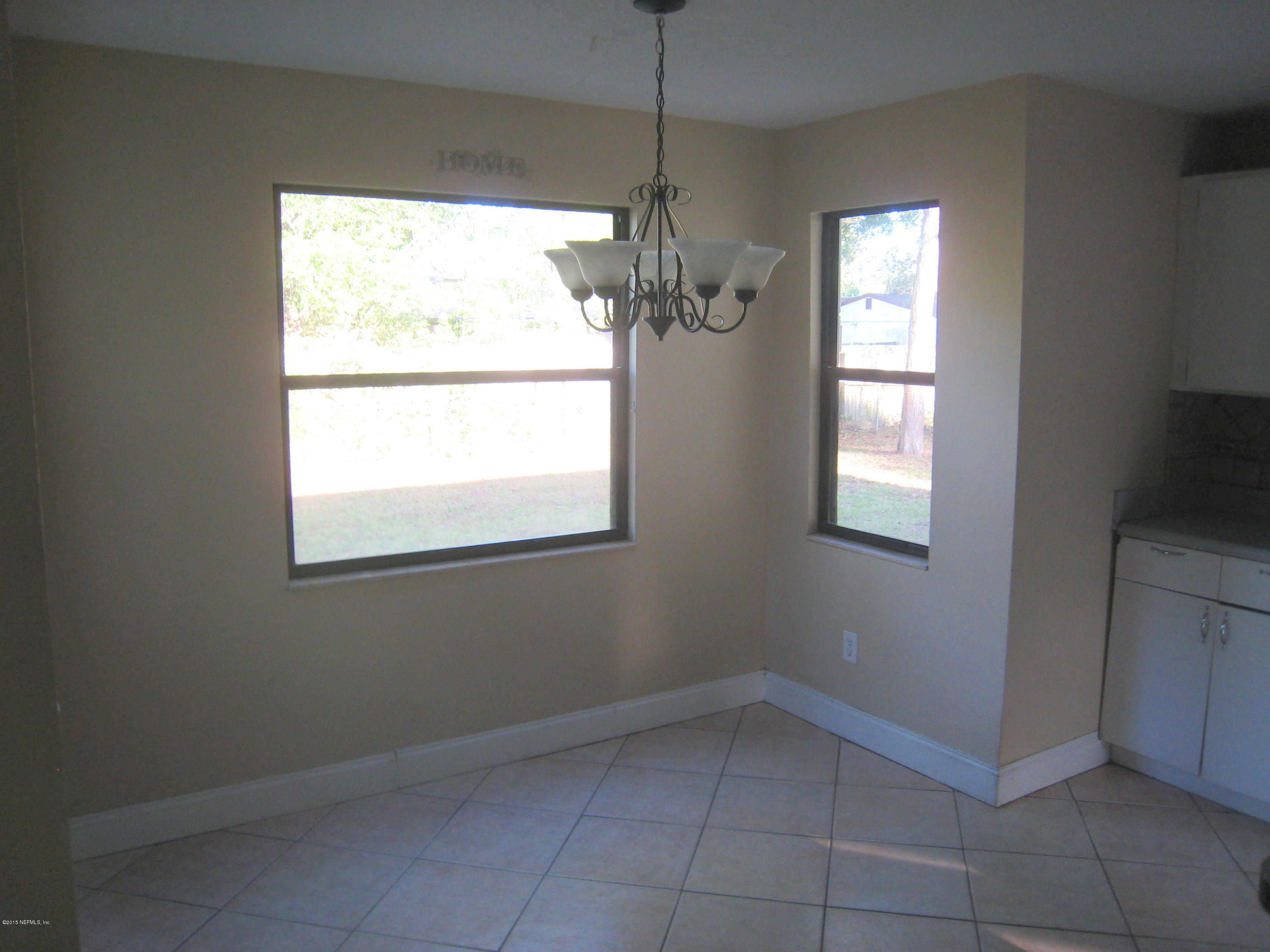 7539 Pheasant Path Drive Jacksonville, FL 32244 - Photo 5 of 19 Dining area