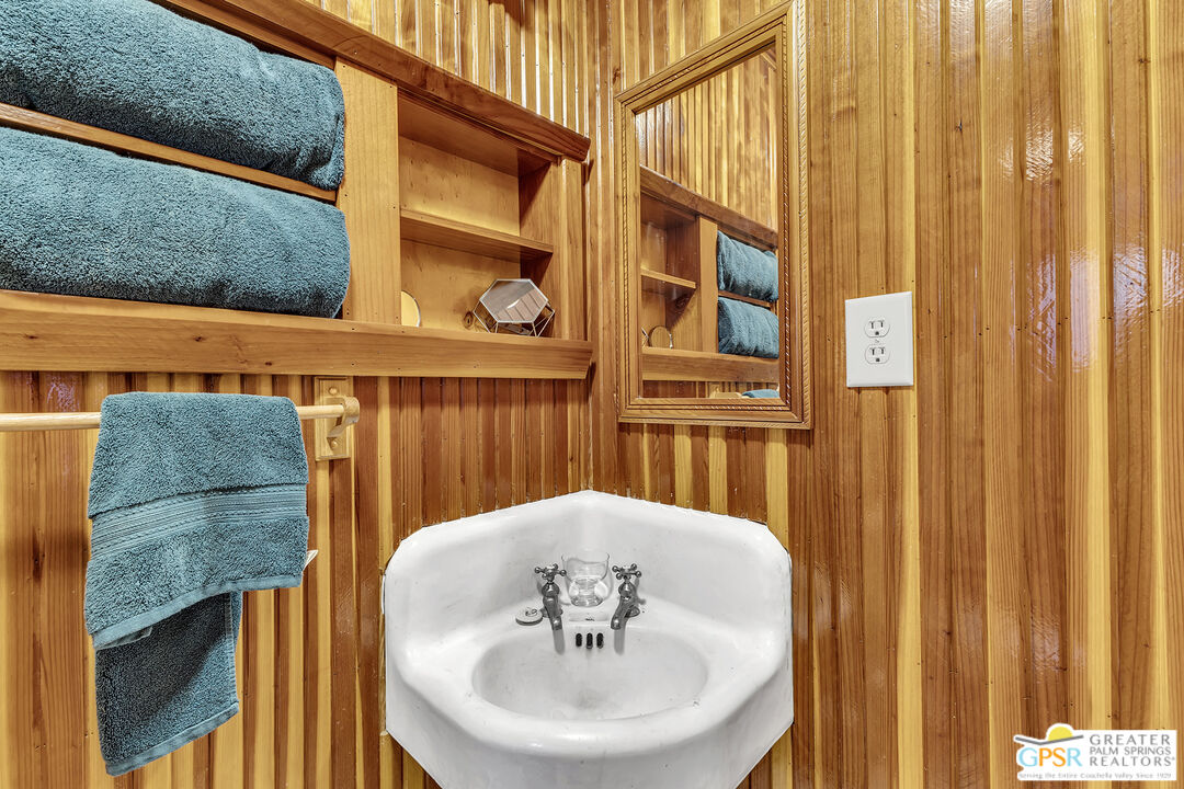 54865 Strong Drive Idyllwild, CA 92549 - Photo 11 of 27