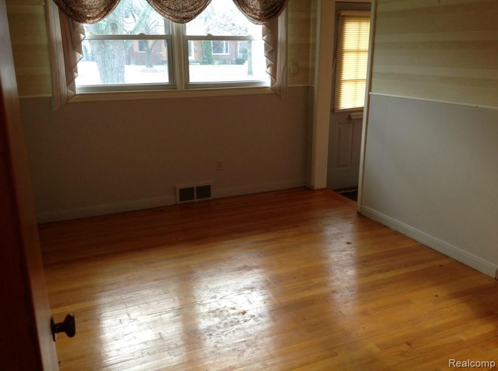 16940 Beverly Road Franklin, MI 48025 - Photo 11 of 18 photo (1).jpg