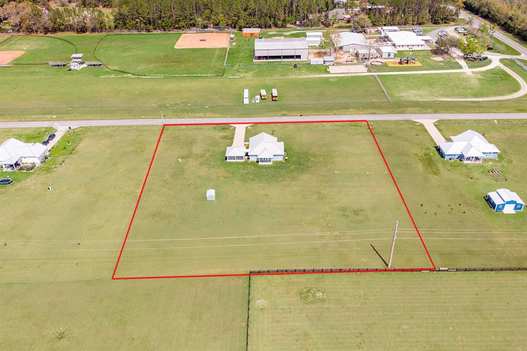 6095 Southwest 82nd Place Trenton, FL 32693 - Photo 41 of 44 a view of an outdoor space