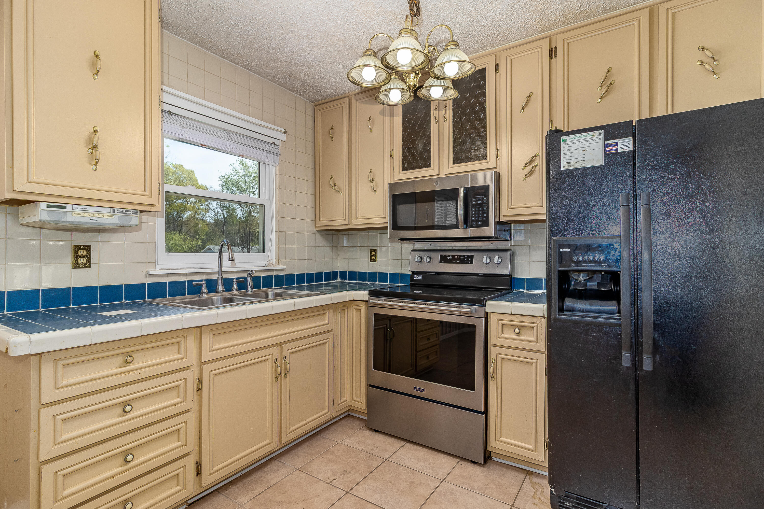 3618 Jonathan Circle Augusta, GA 30906 - Photo 12 of 31 Flat top stove