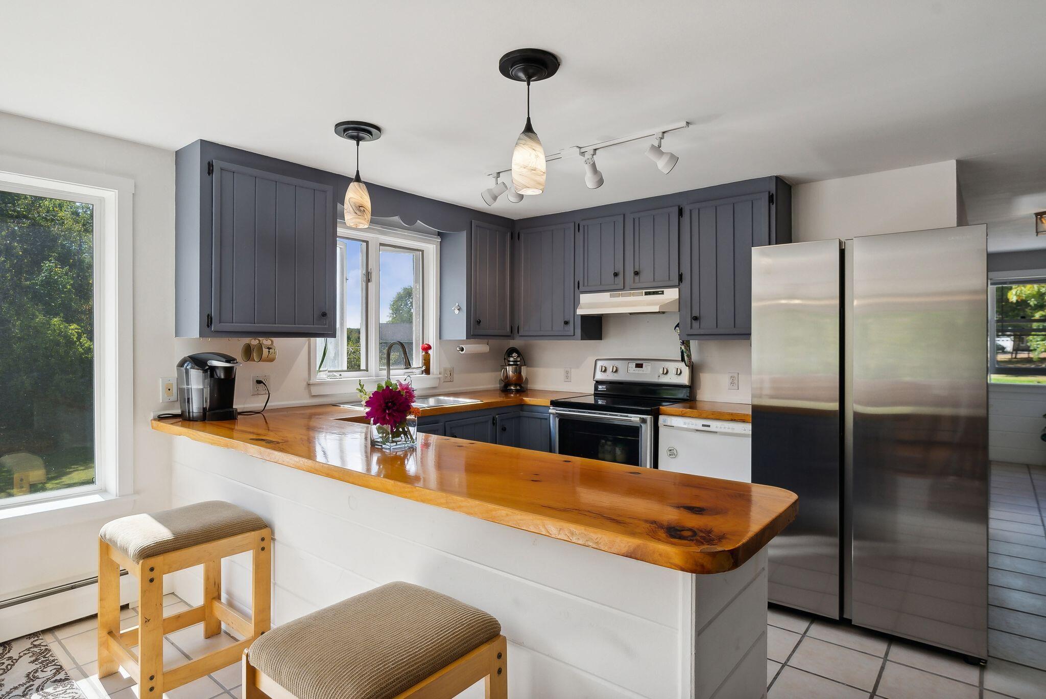19 Benson Road Biddeford, ME 04005 - Photo 27 of 47 Kitchen