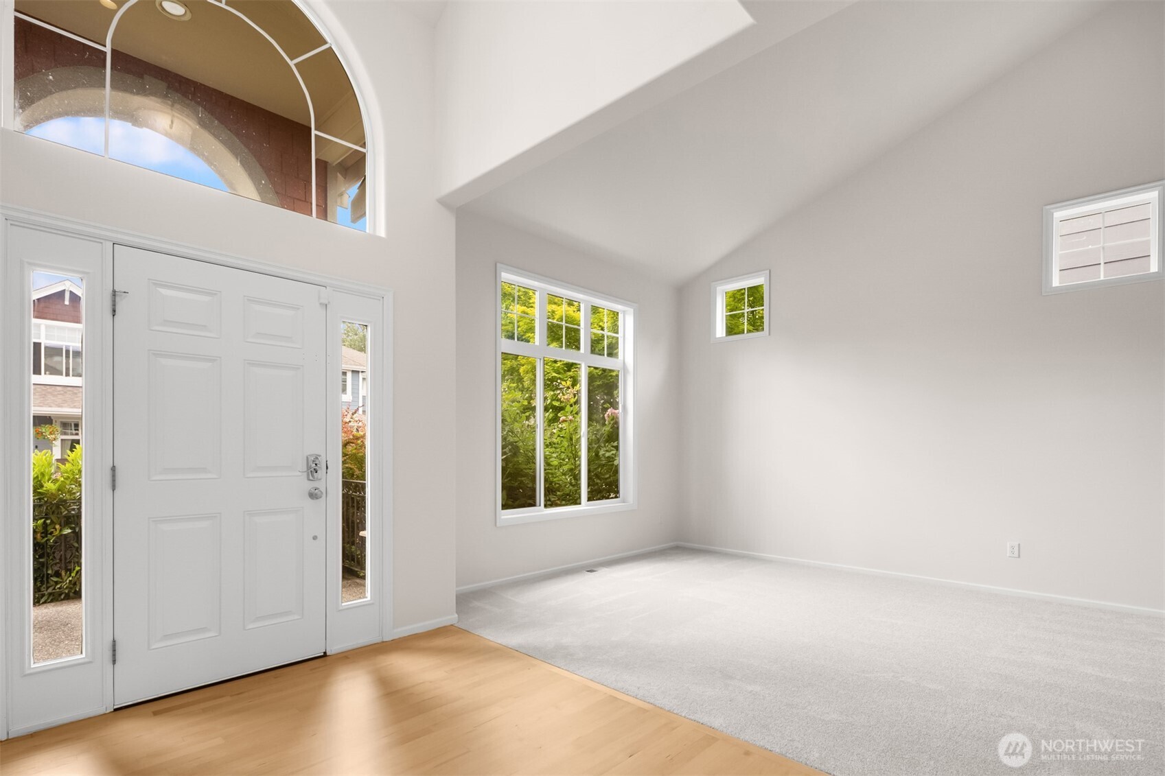 3512 Wells Avenue South Renton, WA 98055 - Photo 3 of 38 Gallery Image 3