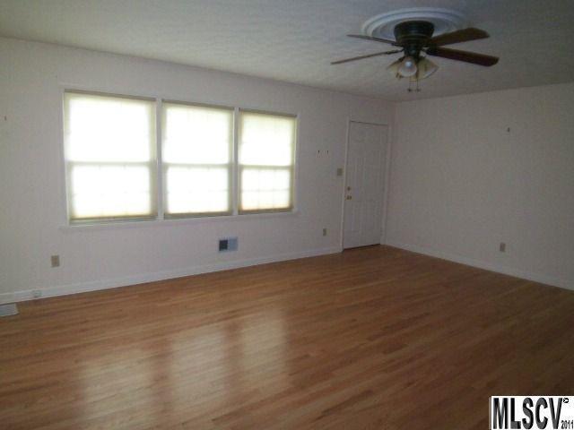 802 7th Avenue Southwest Conover, NC 28613 - Photo 5 of 25 Gallery Image 5