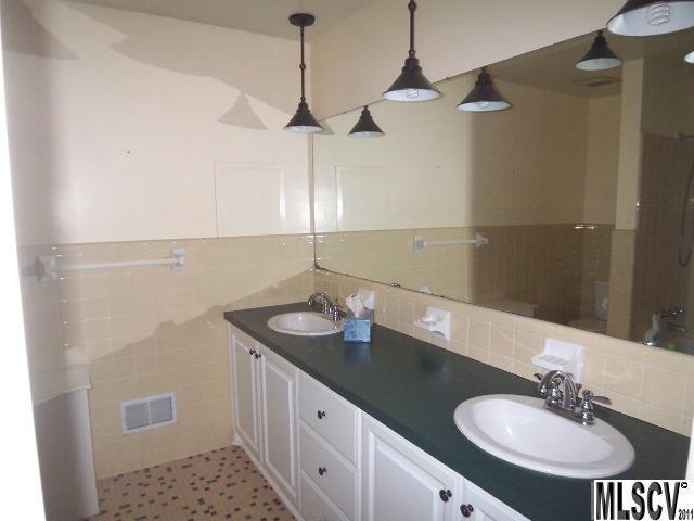 802 7th Avenue Southwest Conover, NC 28613 - Photo 7 of 25 Gallery Image 7