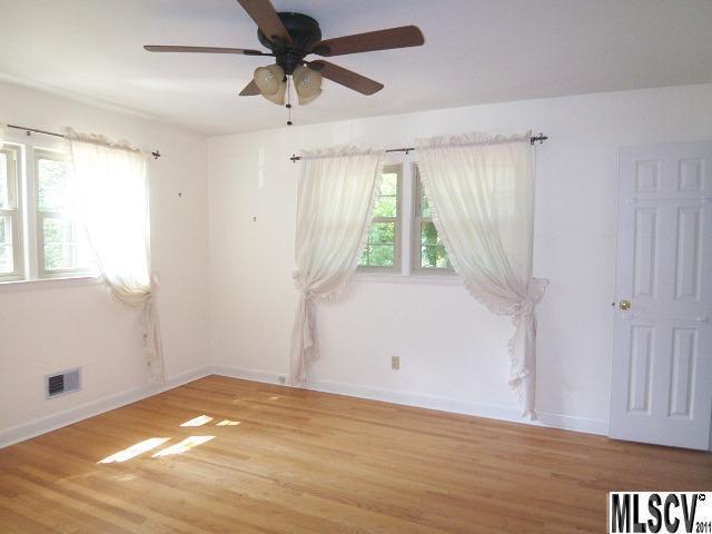 802 7th Avenue Southwest Conover, NC 28613 - Photo 8 of 25 Gallery Image 8