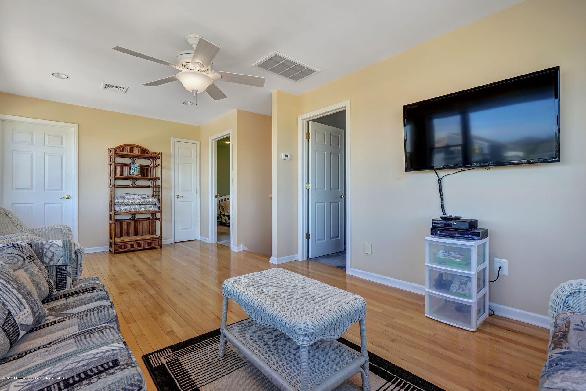 118 Mermaid Road Toms River, NJ 08753 - Photo 29 of 50 35