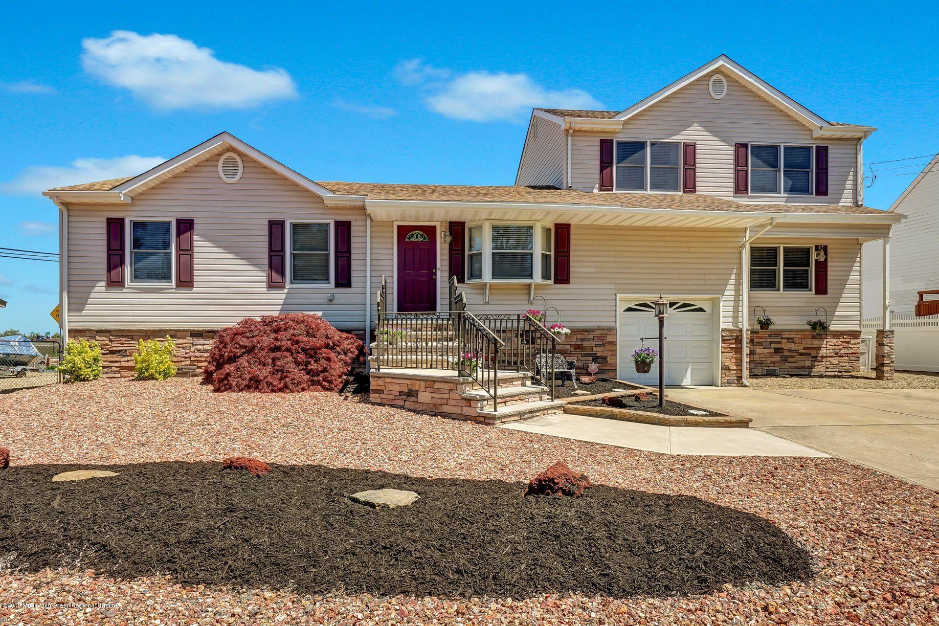 118 Mermaid Road Toms River, NJ 08753 - Photo 3 of 50 1