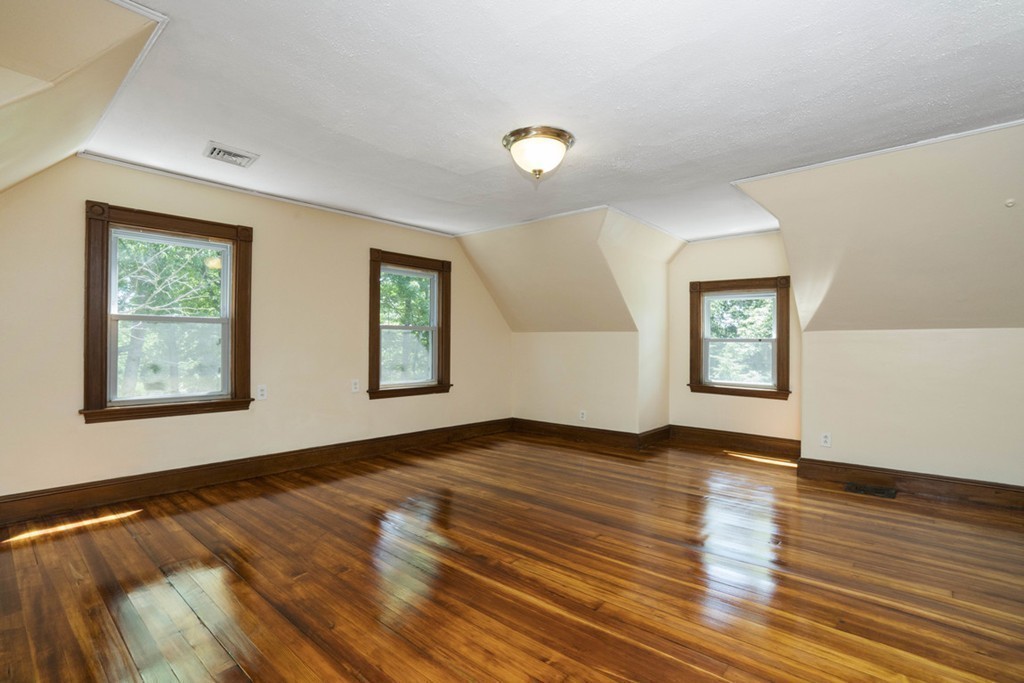 56 Woodcliff Road Newton, MA 02461 - Photo 13 of 29 Gallery Image 13