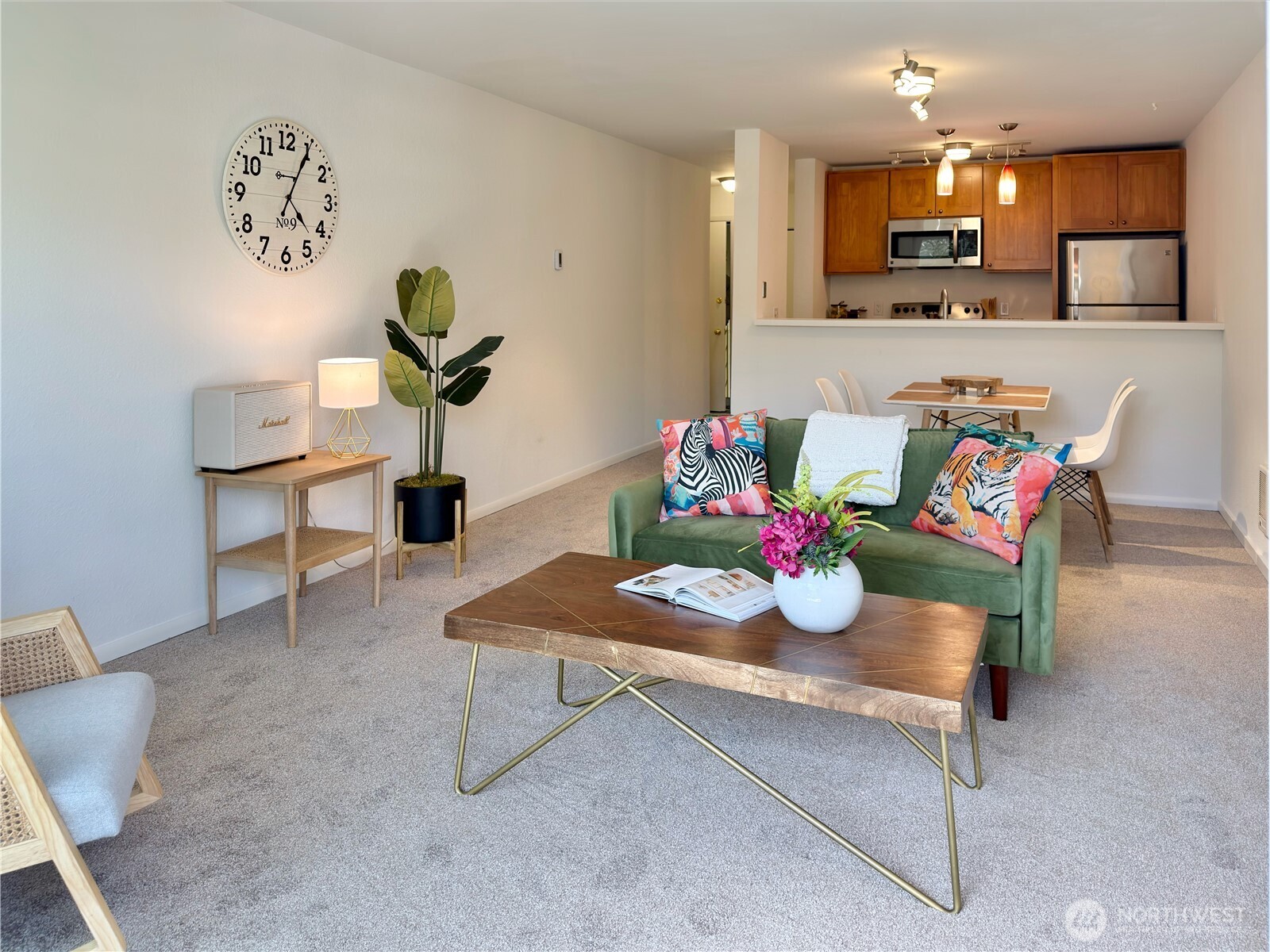 5834 Northeast 75th Street, Unit B202 Seattle, WA 98115 - Photo 12 of 36