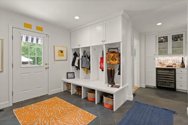 $1,395,000 | 29 Stop River Road, Norfolk, MA 02056