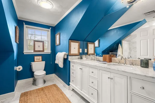 $1,395,000 | 29 Stop River Road, Norfolk, MA 02056