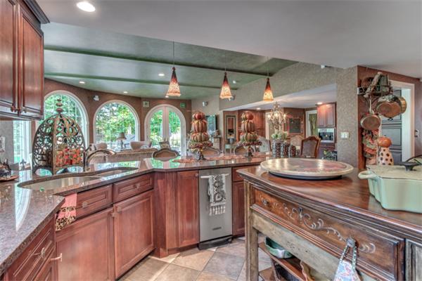 121 Larchmont Road Melrose, MA 02176 - Photo 12 of 30 Gallery Image 12