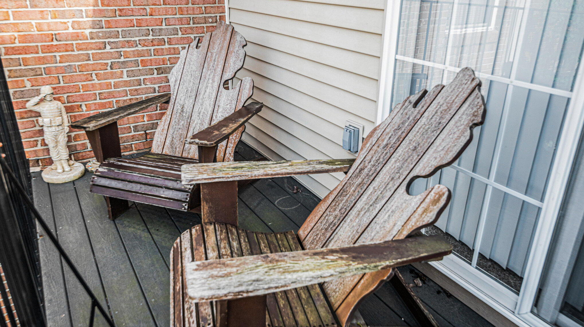 1102 Rial Lake Drive Howell, MI 48843 - Photo 19 of 24 Deck