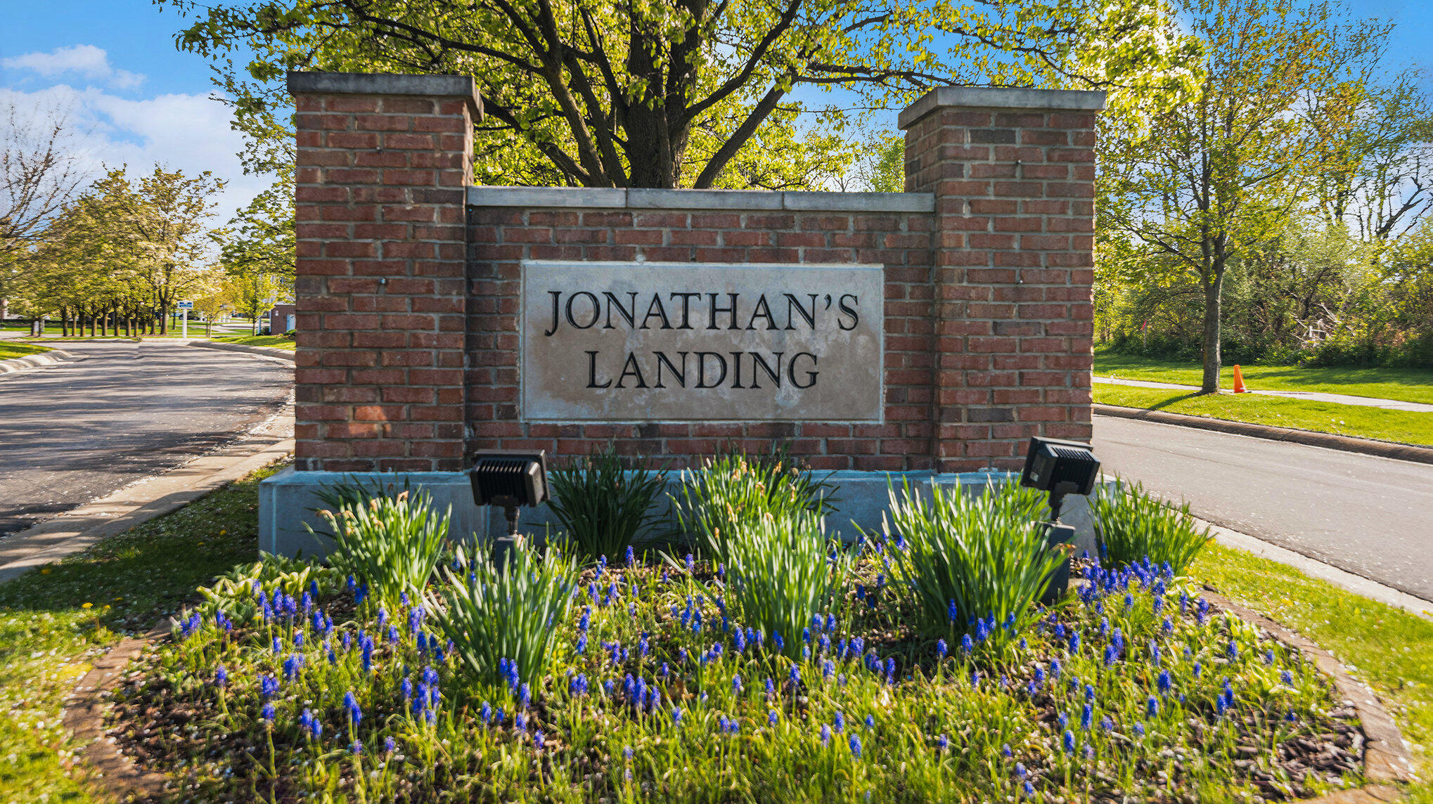 1102 Rial Lake Drive Howell, MI 48843 - Photo 21 of 24 Jonathan's Landing
