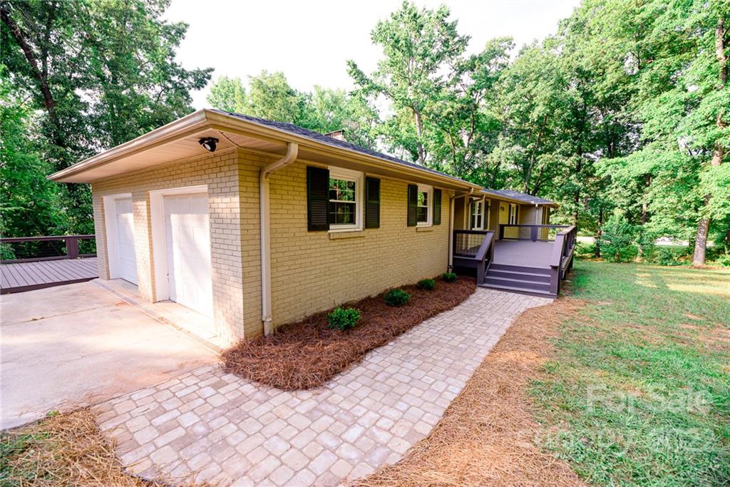 926 Meadow Lakes Road Rock Hill, SC 29732 - Photo 3 of 33