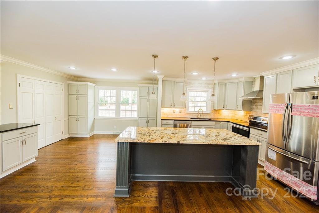 926 Meadow Lakes Road Rock Hill, SC 29732 - Photo 9 of 33