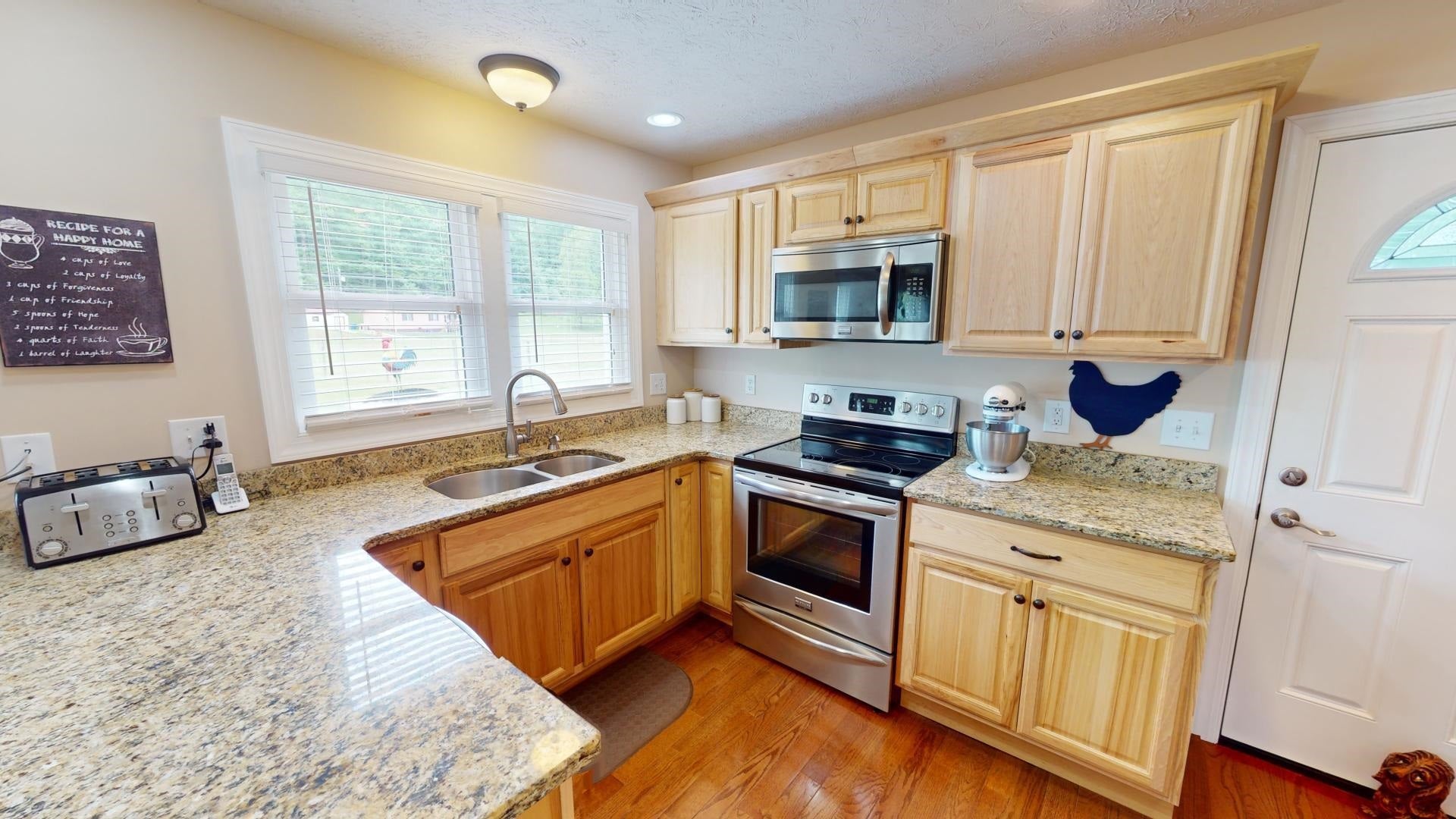1444 Guyan River Road Salt Rock, WV 25559 - Photo 13 of 32 Gallery Image 13