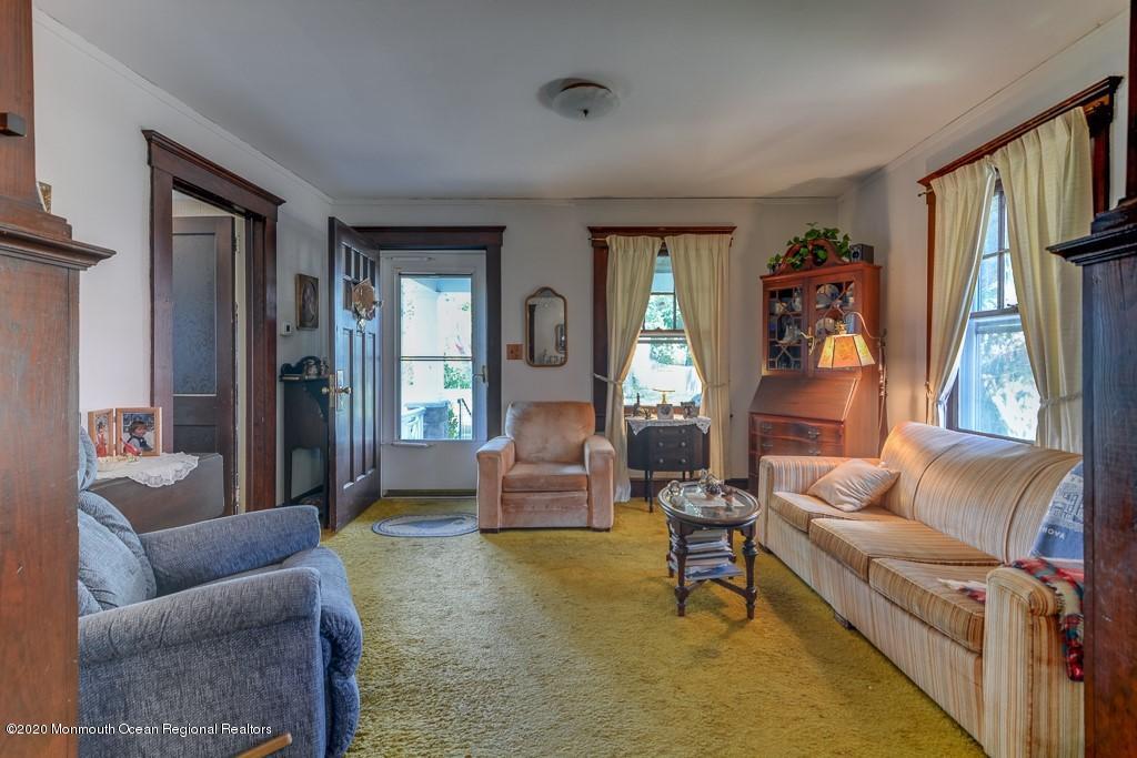 719 Wall Road Spring Lake Heights, NJ 07762 - Photo 4 of 18 Living Room/Parlor