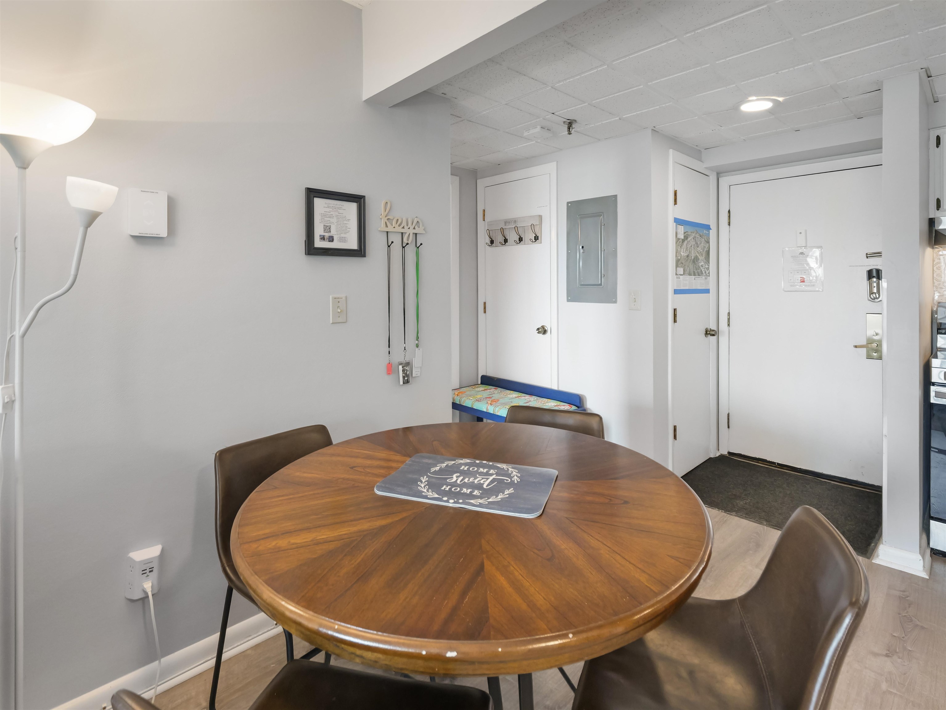 137 East Mountain Road, Unit 2D8 Killington, VT 05751 - Photo 16 of 40