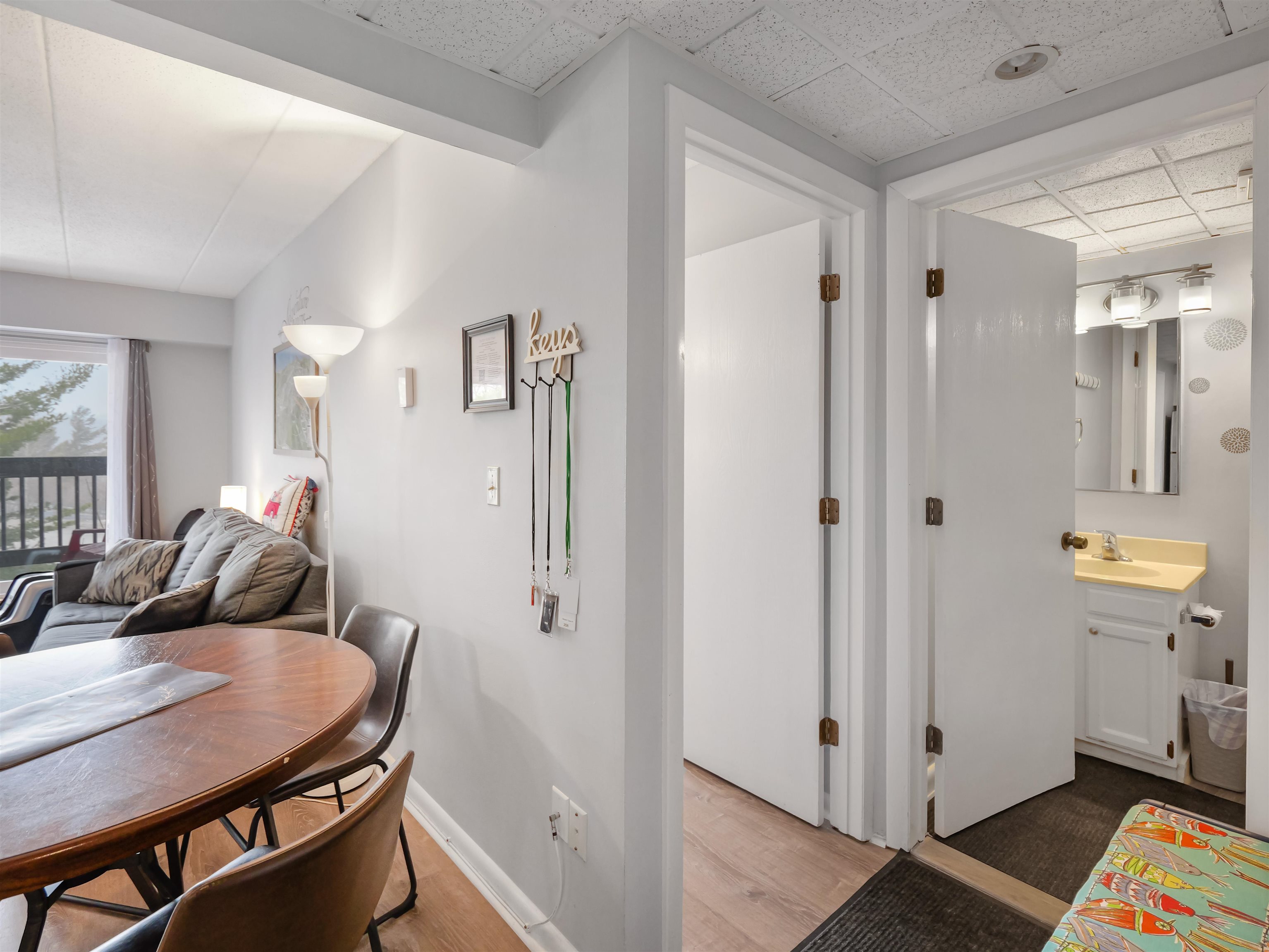 137 East Mountain Road, Unit 2D8 Killington, VT 05751 - Photo 10 of 40