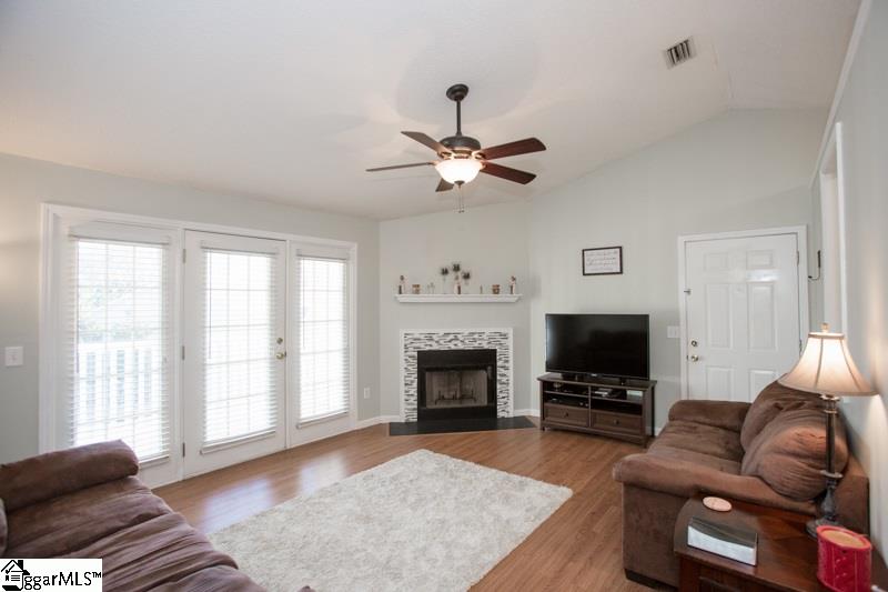 208 Pelham Square Way Greer, SC 29650 - Photo 3 of 17 Gallery Image 3