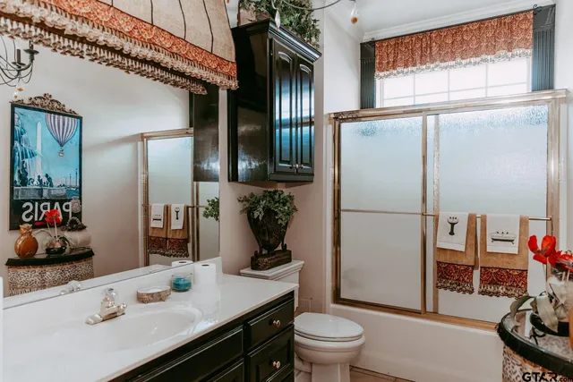 $349,900 | 634 Whiteoak Lane, Tyler, TX 75703