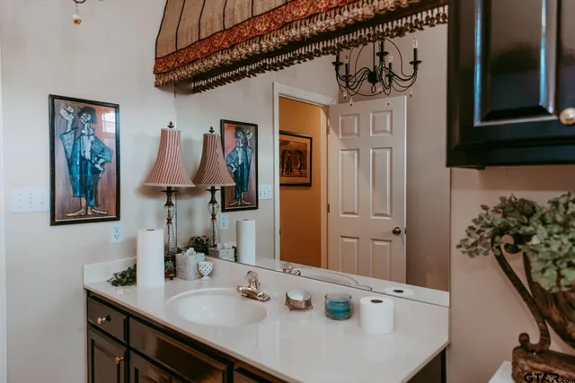 $349,900 | 634 Whiteoak Lane, Tyler, TX 75703