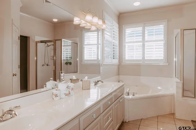 $349,900 | 634 Whiteoak Lane, Tyler, TX 75703