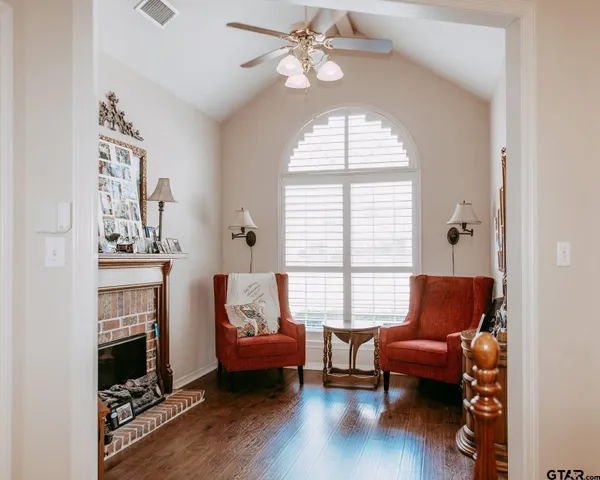 $349,900 | 634 Whiteoak Lane, Tyler, TX 75703