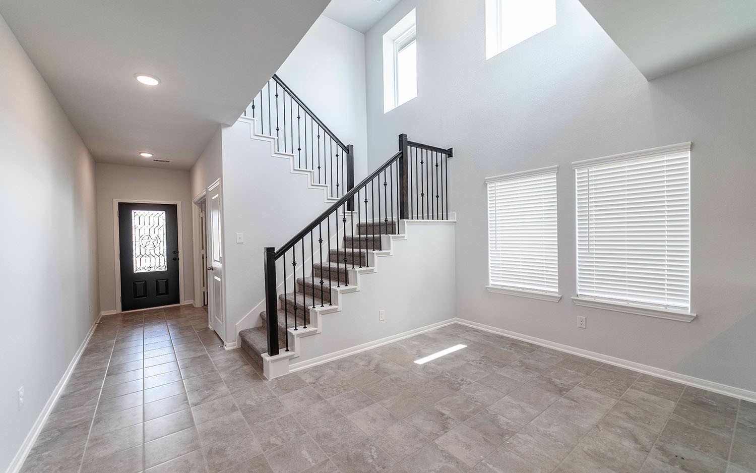 3611 Cardinal Pointe Drive Angleton, TX 77515 - Photo 4 of 18