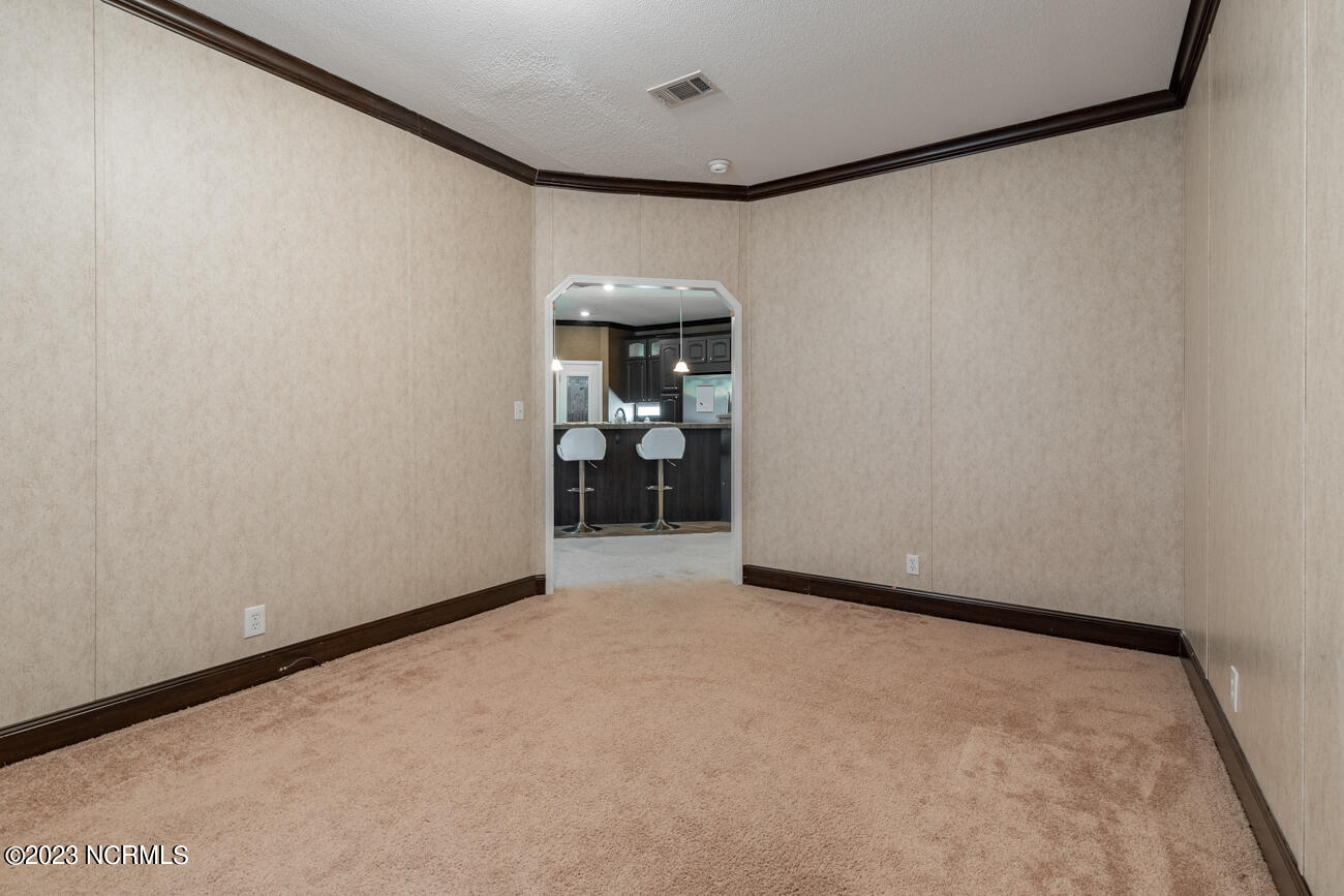 160 Porters Ridge Road Jacksonville, NC 28540 - Photo 12 of 34 Office / Bonus Room