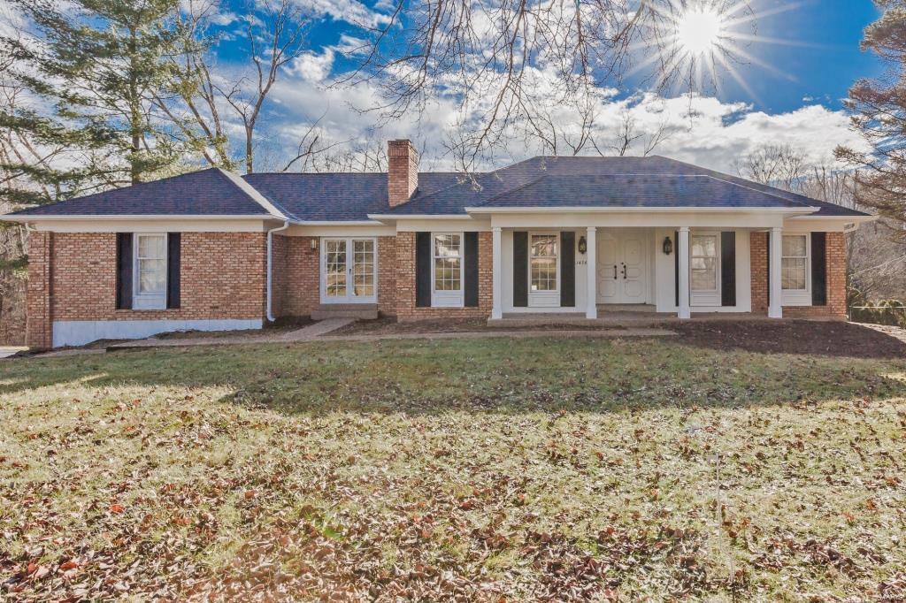 14340 Ladue Road Chesterfield, MO 63017 - Photo 1 of 32