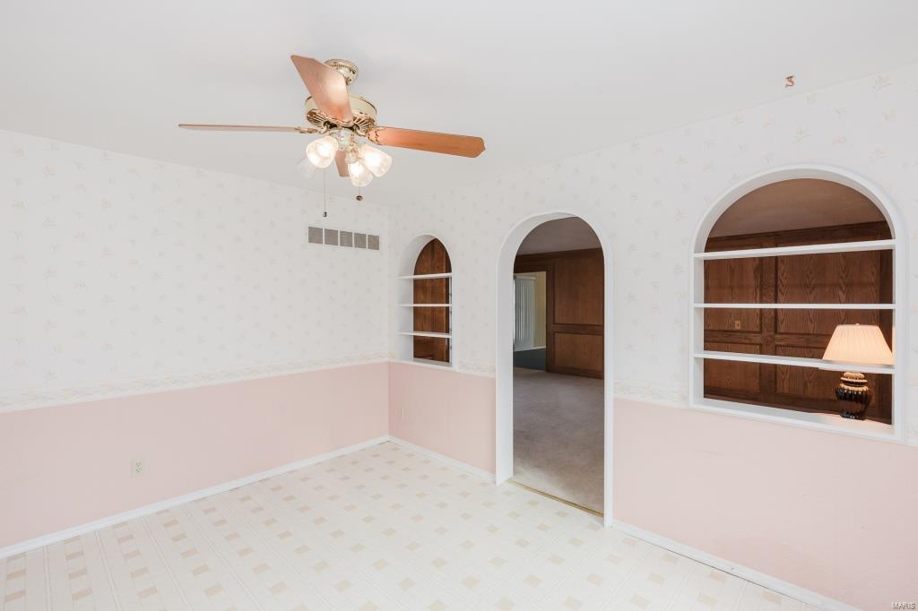 14340 Ladue Road Chesterfield, MO 63017 - Photo 12 of 32