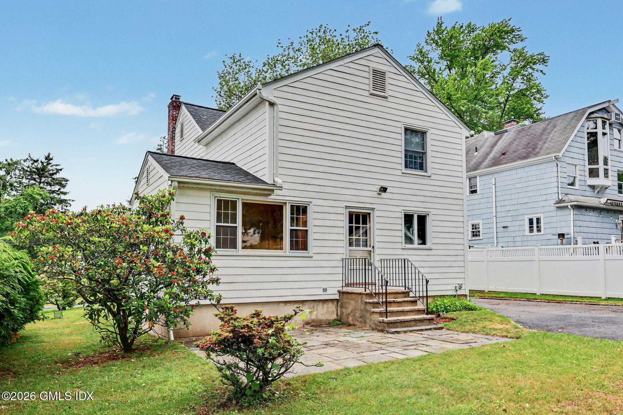 31 Hassake Road Old Greenwich, CT 06870 - Photo 11 of 21 Terrace off kitchen
