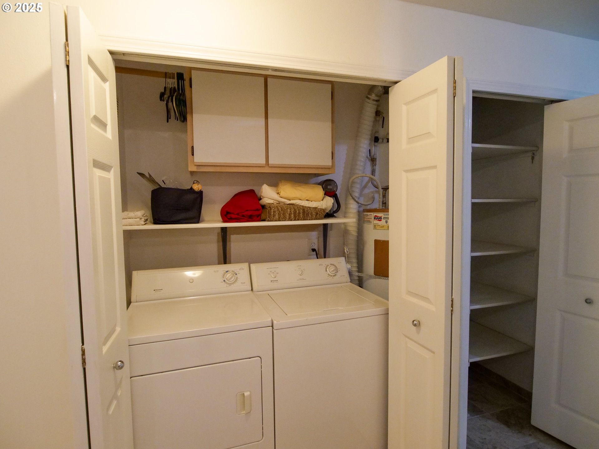5130 Southwest Multnomah Boulevard, Unit B Portland, OR 97219 - Photo 32 of 36 a utility room with dryer and washer