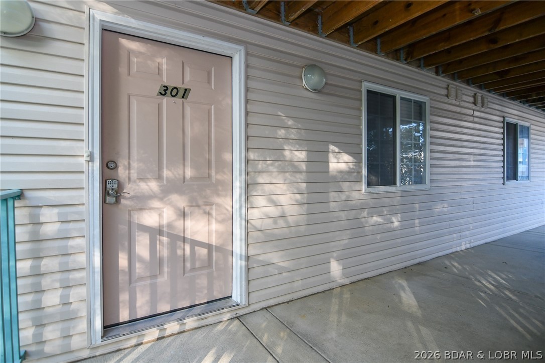 194 Sac Road, Unit D301 Sunrise Beach, MO 65079 - Photo 30 of 43 Condo entry