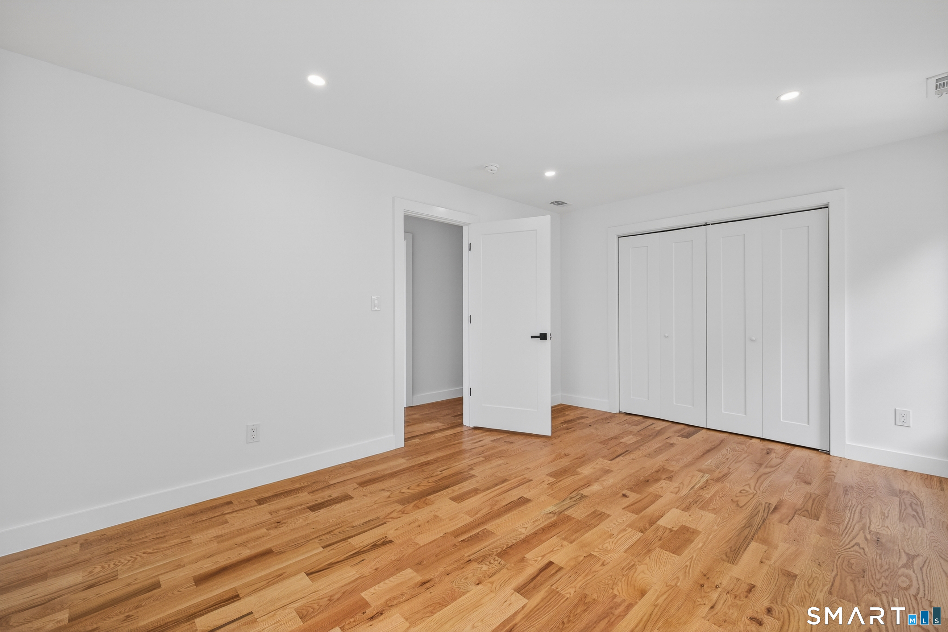 367 South End Road Southington, CT 06479 - Photo 23 of 40
